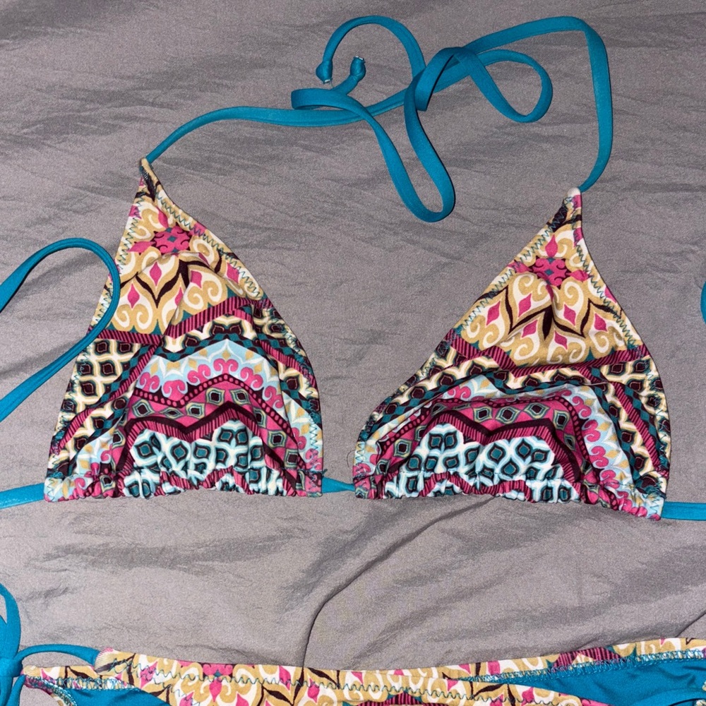 Colorful Geometric Bikini Set - Picture 5 of 7